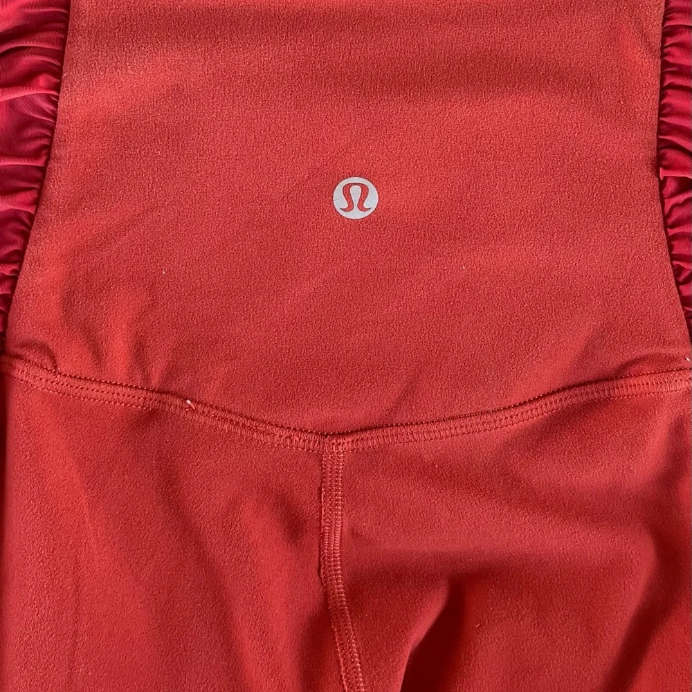 Lululemon Size 6 Align HR 25